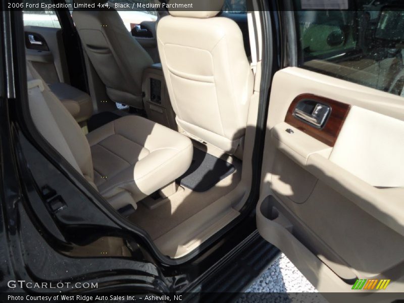 Black / Medium Parchment 2006 Ford Expedition Limited 4x4
