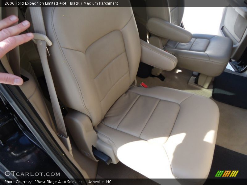 Black / Medium Parchment 2006 Ford Expedition Limited 4x4