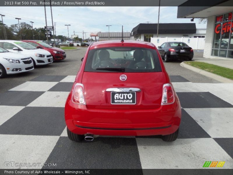 Rosso (Red) / Rosso/Nero (Red/Black) 2013 Fiat 500 Pop