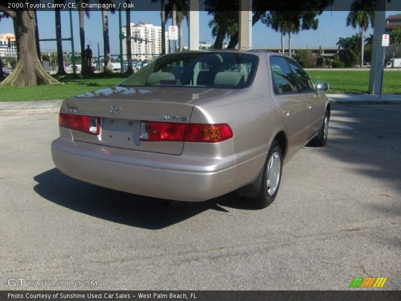 Champagne / Oak 2000 Toyota Camry CE