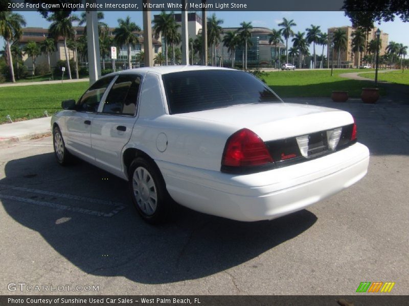 Vibrant White / Medium Light Stone 2006 Ford Crown Victoria Police Interceptor