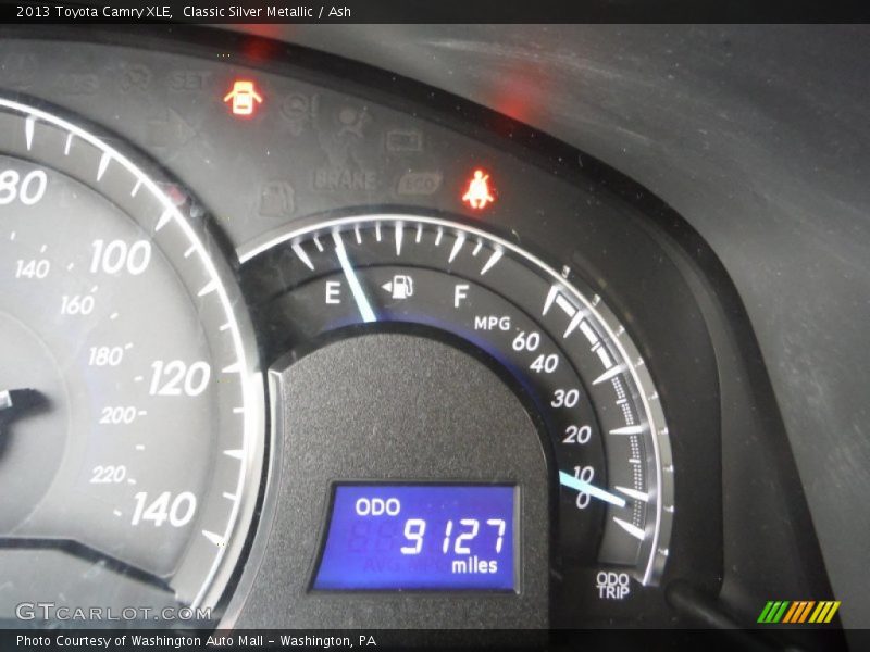 Classic Silver Metallic / Ash 2013 Toyota Camry XLE