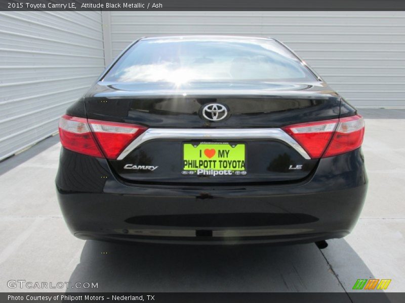 Attitude Black Metallic / Ash 2015 Toyota Camry LE