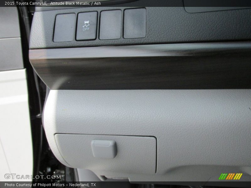Attitude Black Metallic / Ash 2015 Toyota Camry LE