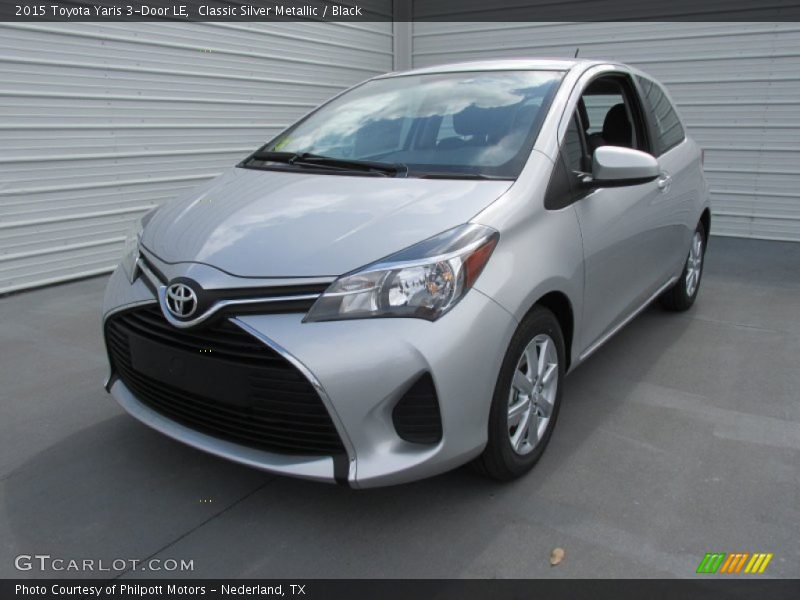 Front 3/4 View of 2015 Yaris 3-Door LE