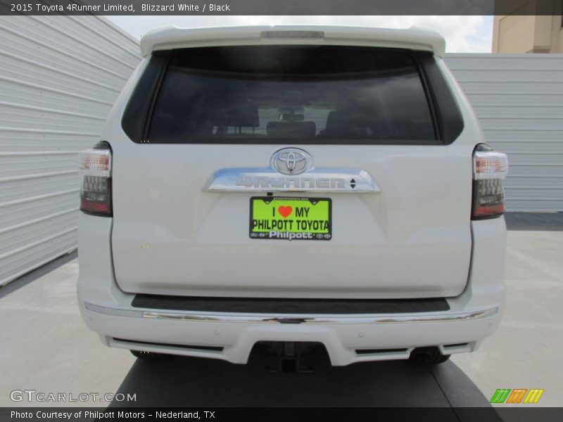 Blizzard White / Black 2015 Toyota 4Runner Limited