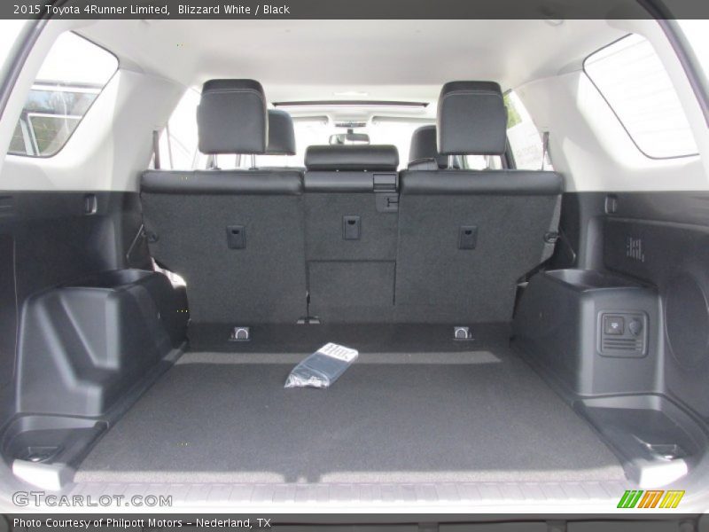 Blizzard White / Black 2015 Toyota 4Runner Limited