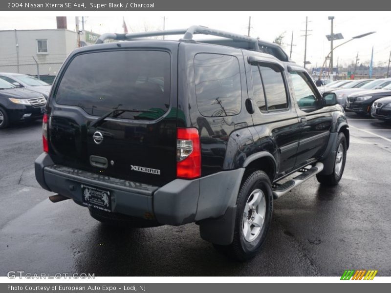 Super Black / Charcoal 2004 Nissan Xterra SE 4x4