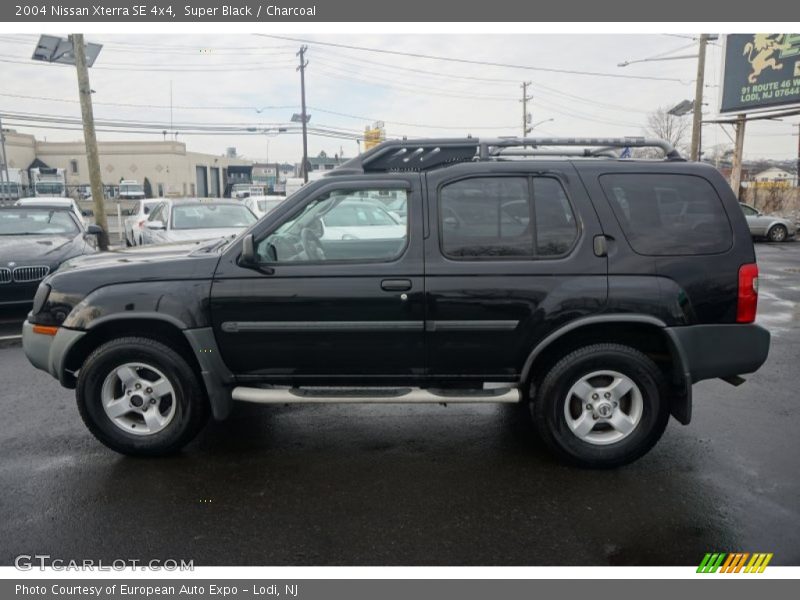 Super Black / Charcoal 2004 Nissan Xterra SE 4x4