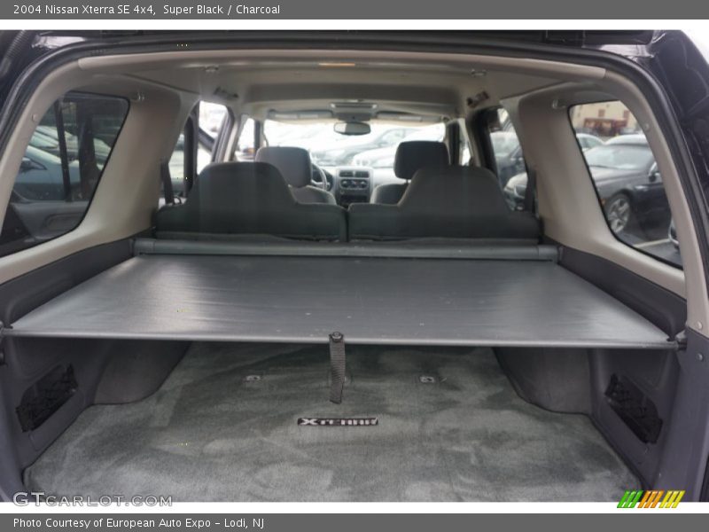 Super Black / Charcoal 2004 Nissan Xterra SE 4x4