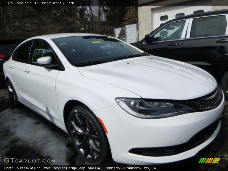 Bright White / Black 2015 Chrysler 200 S