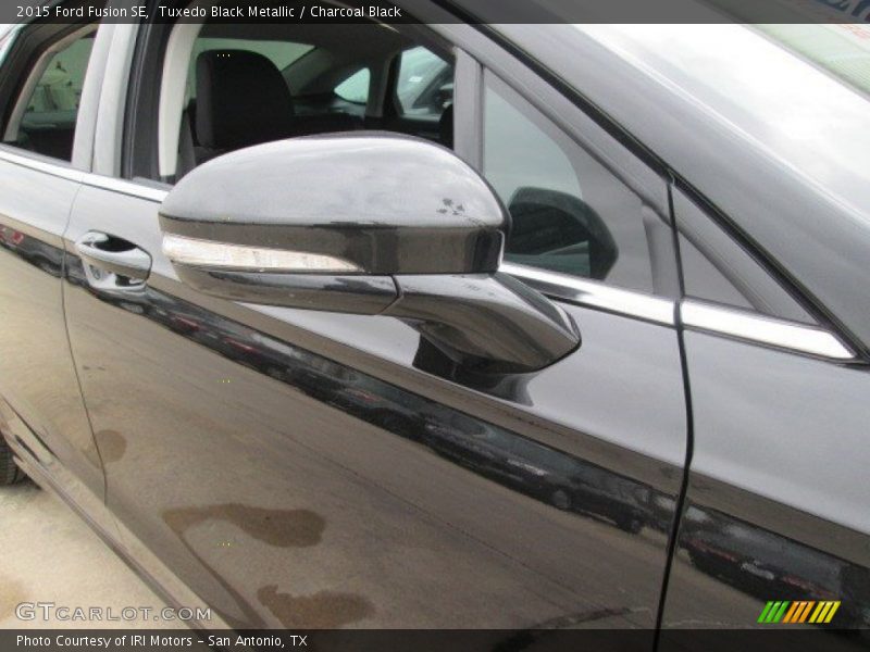 Tuxedo Black Metallic / Charcoal Black 2015 Ford Fusion SE