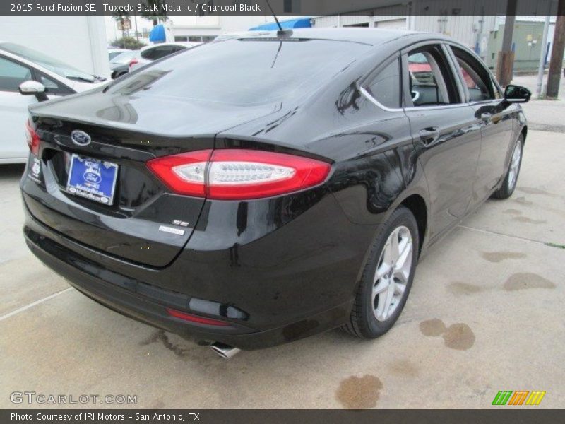Tuxedo Black Metallic / Charcoal Black 2015 Ford Fusion SE