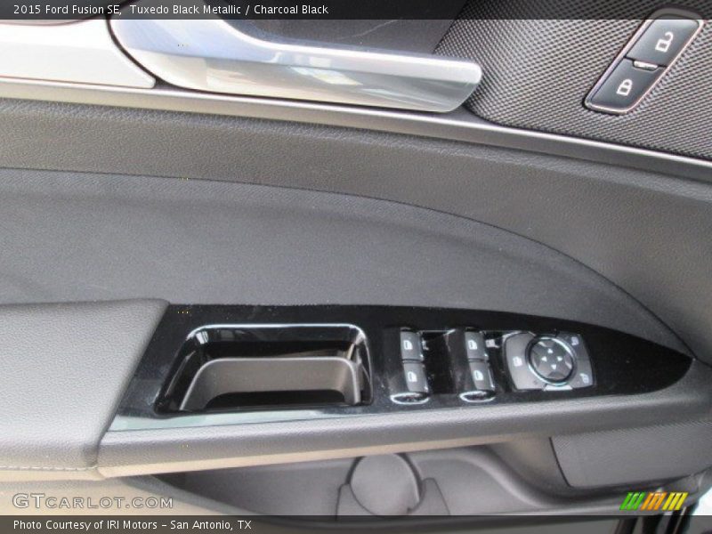 Tuxedo Black Metallic / Charcoal Black 2015 Ford Fusion SE