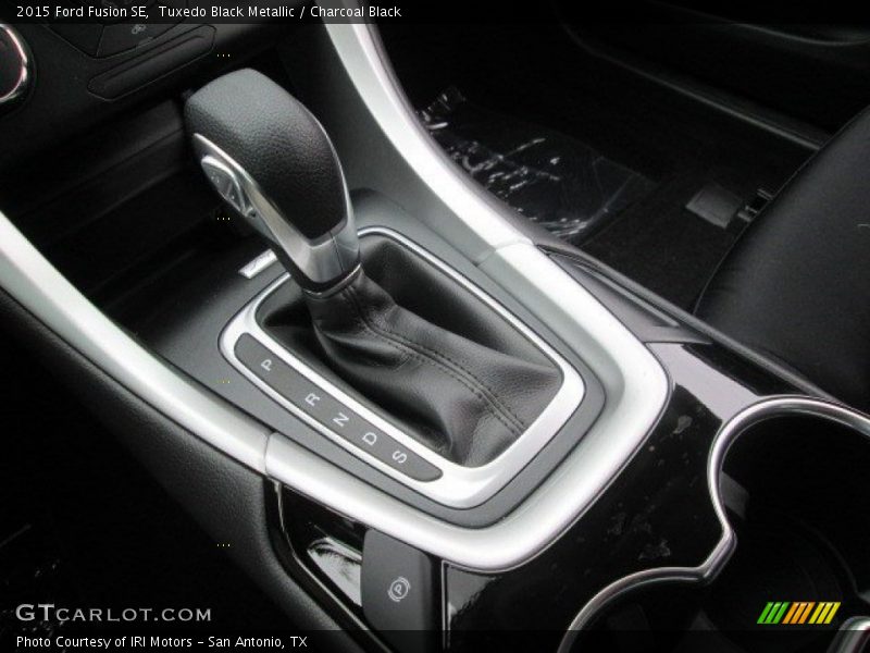 Tuxedo Black Metallic / Charcoal Black 2015 Ford Fusion SE