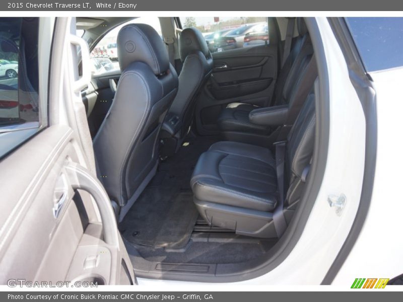White / Ebony 2015 Chevrolet Traverse LT