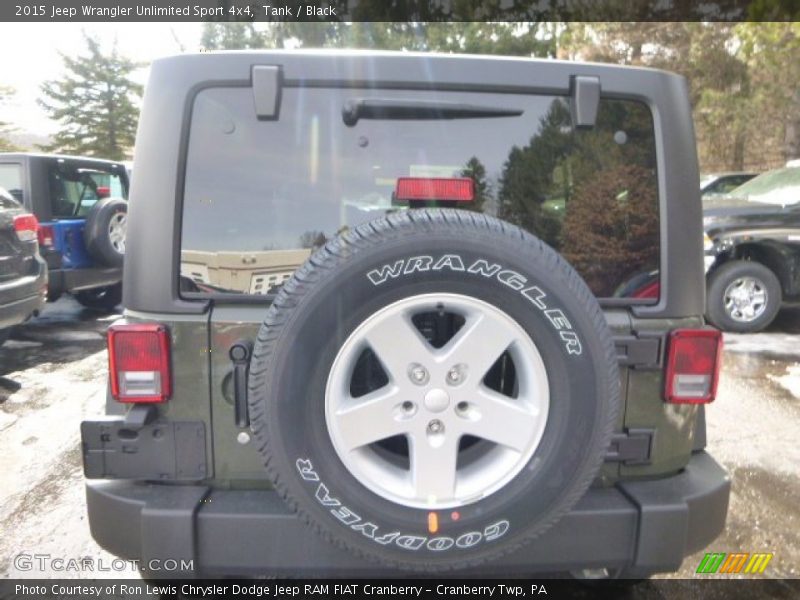 Tank / Black 2015 Jeep Wrangler Unlimited Sport 4x4