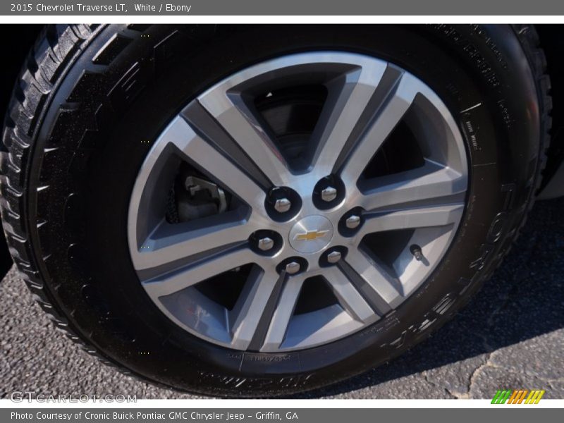 White / Ebony 2015 Chevrolet Traverse LT