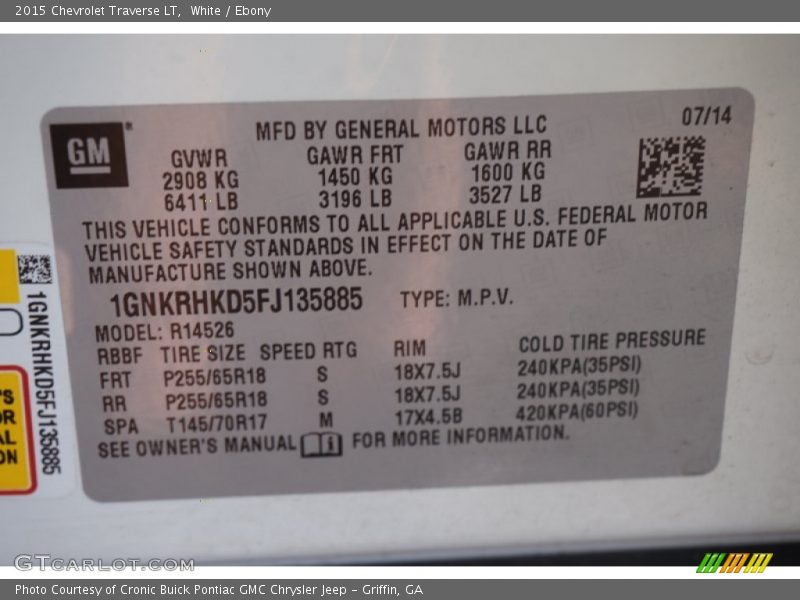 White / Ebony 2015 Chevrolet Traverse LT