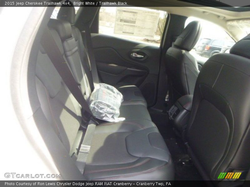 Bright White / Trailhawk Black 2015 Jeep Cherokee Trailhawk 4x4