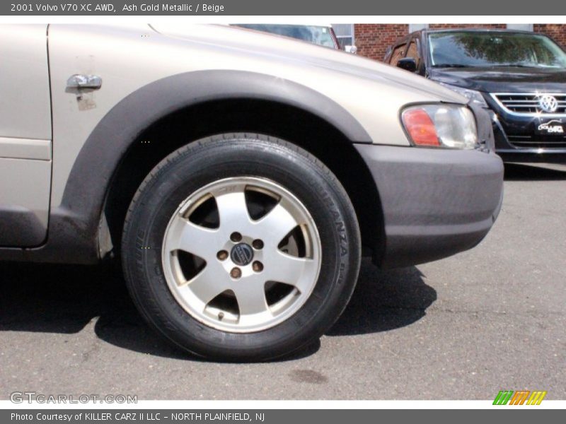 Ash Gold Metallic / Beige 2001 Volvo V70 XC AWD