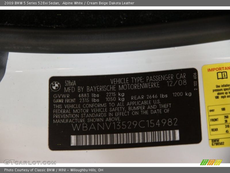 Alpine White / Cream Beige Dakota Leather 2009 BMW 5 Series 528xi Sedan