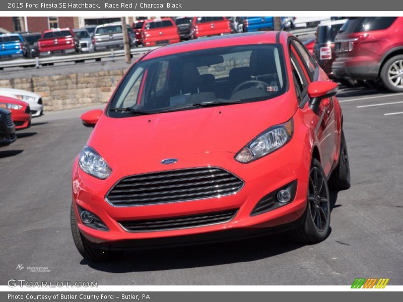 Race Red / Charcoal Black 2015 Ford Fiesta SE Hatchback