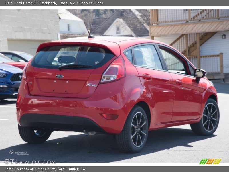 Race Red / Charcoal Black 2015 Ford Fiesta SE Hatchback