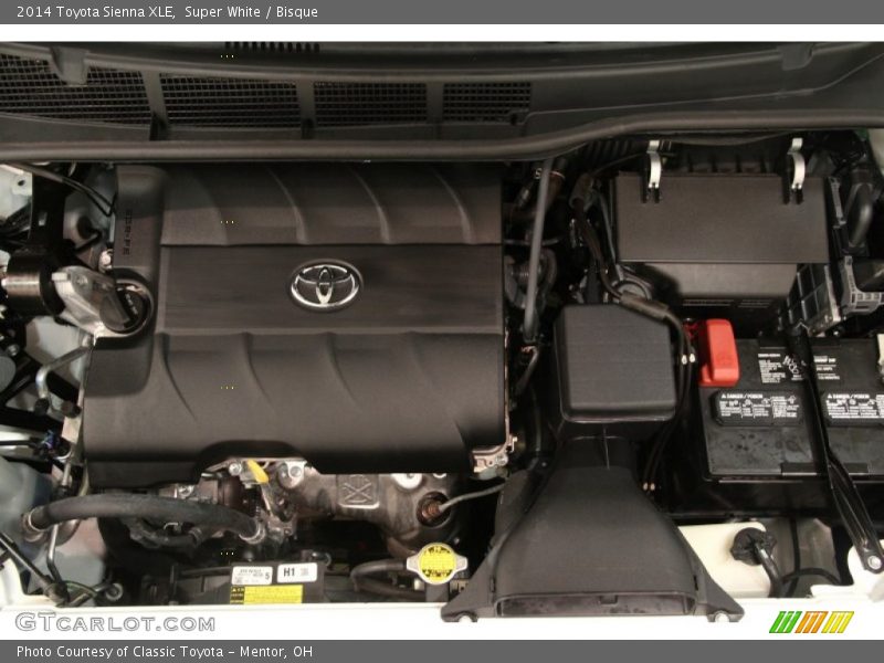 Super White / Bisque 2014 Toyota Sienna XLE