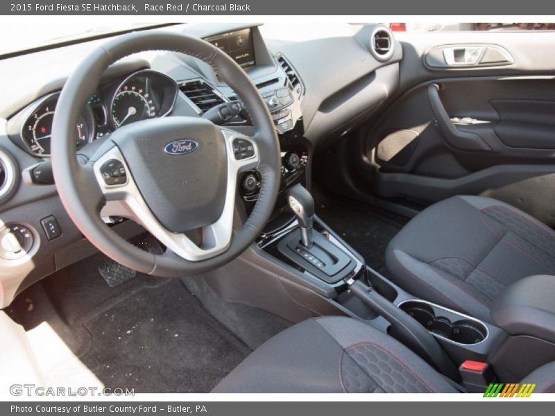 Race Red / Charcoal Black 2015 Ford Fiesta SE Hatchback