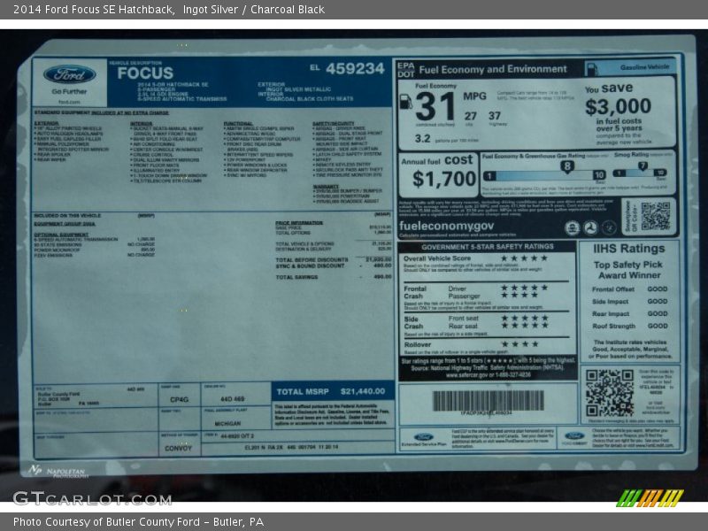 Ingot Silver / Charcoal Black 2014 Ford Focus SE Hatchback