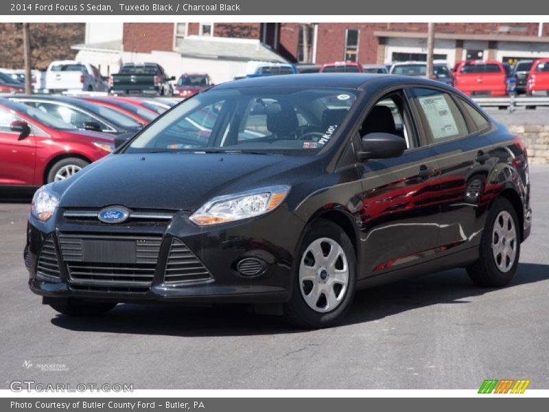 Tuxedo Black / Charcoal Black 2014 Ford Focus S Sedan