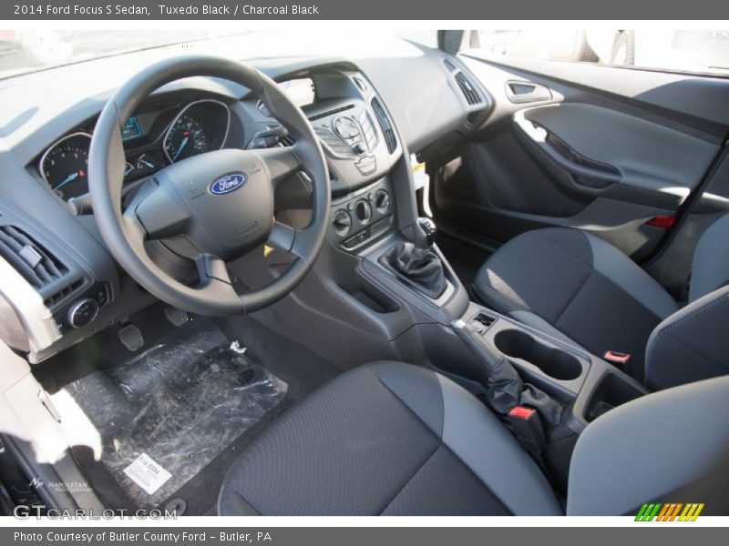 Tuxedo Black / Charcoal Black 2014 Ford Focus S Sedan