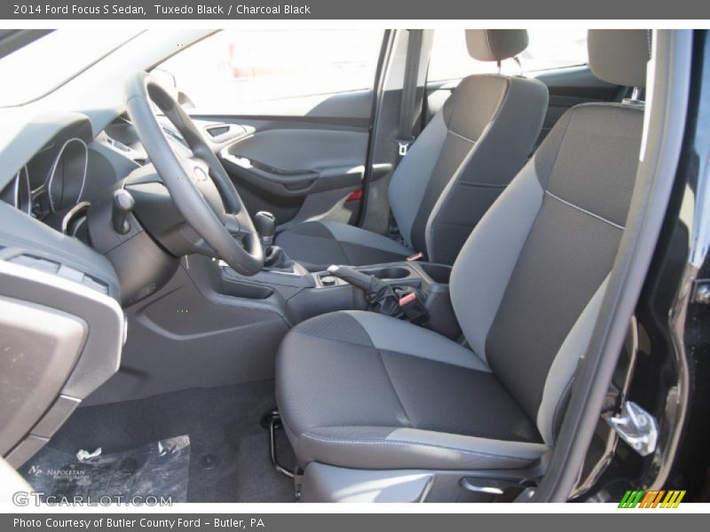 Tuxedo Black / Charcoal Black 2014 Ford Focus S Sedan