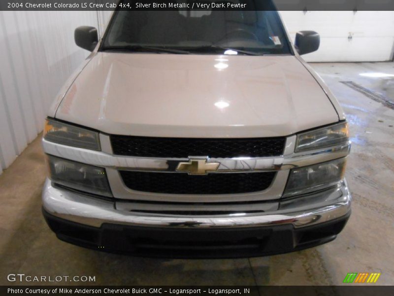 Silver Birch Metallic / Very Dark Pewter 2004 Chevrolet Colorado LS Crew Cab 4x4