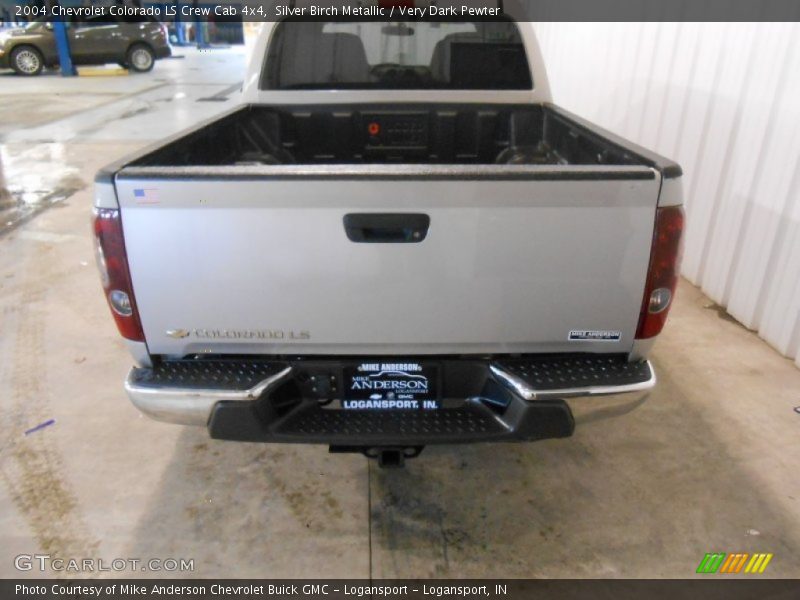 Silver Birch Metallic / Very Dark Pewter 2004 Chevrolet Colorado LS Crew Cab 4x4