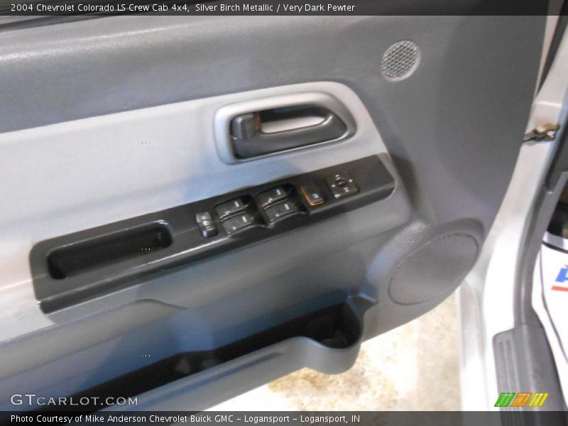 Silver Birch Metallic / Very Dark Pewter 2004 Chevrolet Colorado LS Crew Cab 4x4
