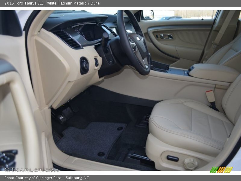 White Platinum Metallic / Dune 2015 Ford Taurus SEL