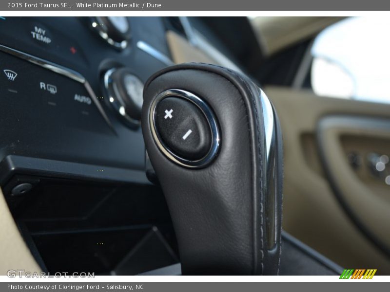 White Platinum Metallic / Dune 2015 Ford Taurus SEL