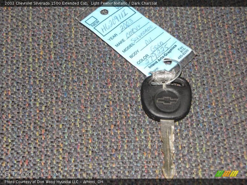 Light Pewter Metallic / Dark Charcoal 2003 Chevrolet Silverado 1500 Extended Cab