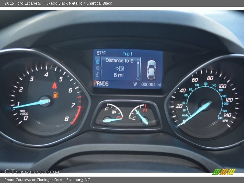 Tuxedo Black Metallic / Charcoal Black 2015 Ford Escape S