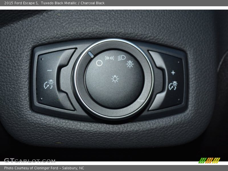 Tuxedo Black Metallic / Charcoal Black 2015 Ford Escape S