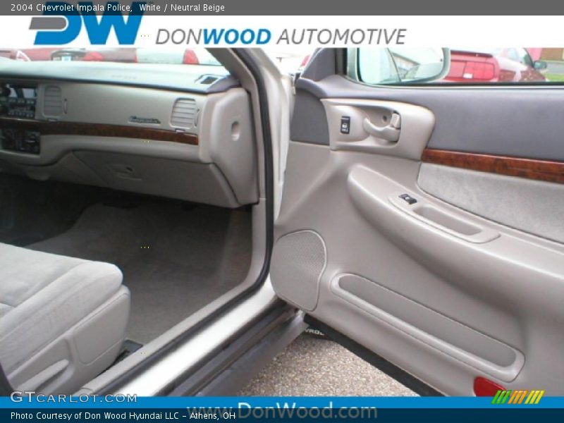 White / Neutral Beige 2004 Chevrolet Impala Police