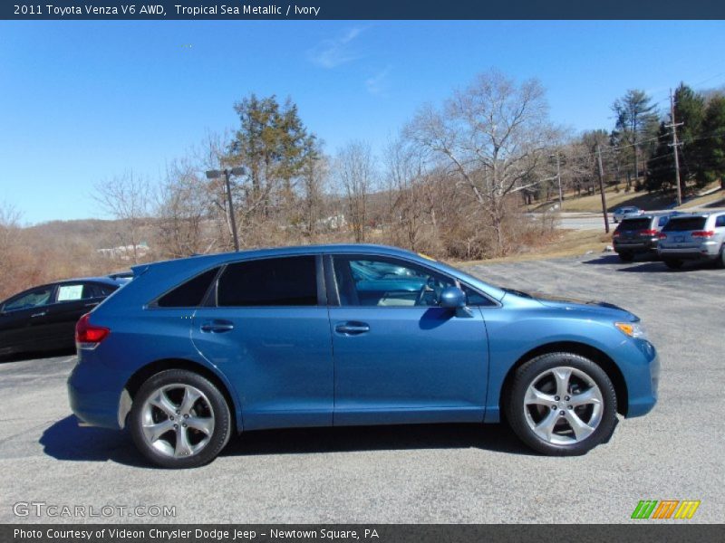 Tropical Sea Metallic / Ivory 2011 Toyota Venza V6 AWD