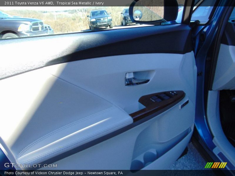 Tropical Sea Metallic / Ivory 2011 Toyota Venza V6 AWD