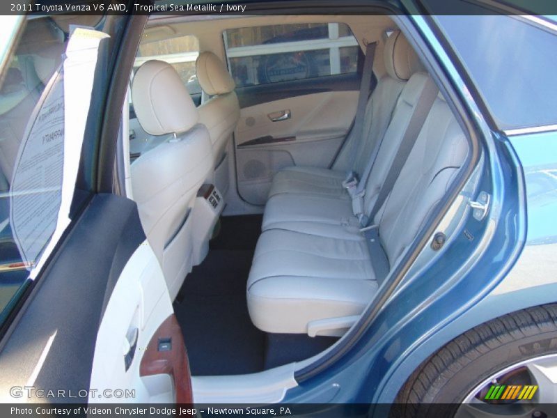 Tropical Sea Metallic / Ivory 2011 Toyota Venza V6 AWD