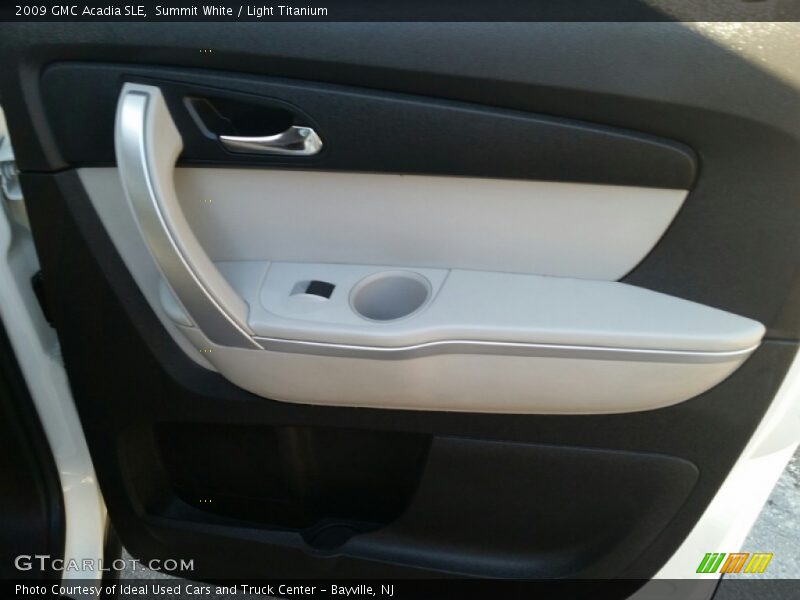 Summit White / Light Titanium 2009 GMC Acadia SLE