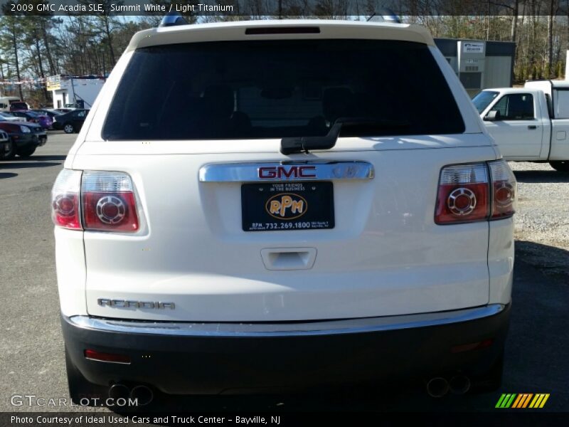 Summit White / Light Titanium 2009 GMC Acadia SLE