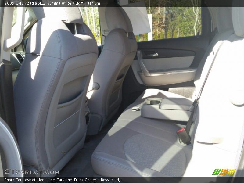 Summit White / Light Titanium 2009 GMC Acadia SLE