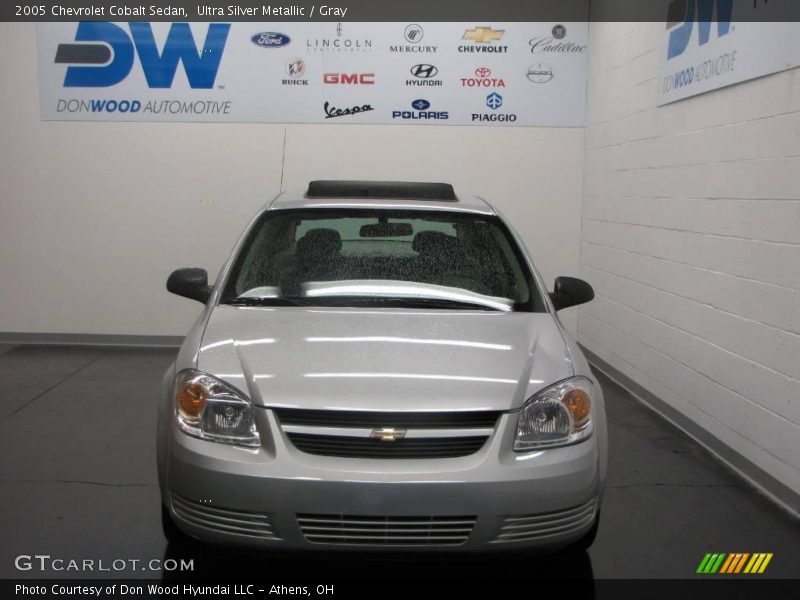 Ultra Silver Metallic / Gray 2005 Chevrolet Cobalt Sedan